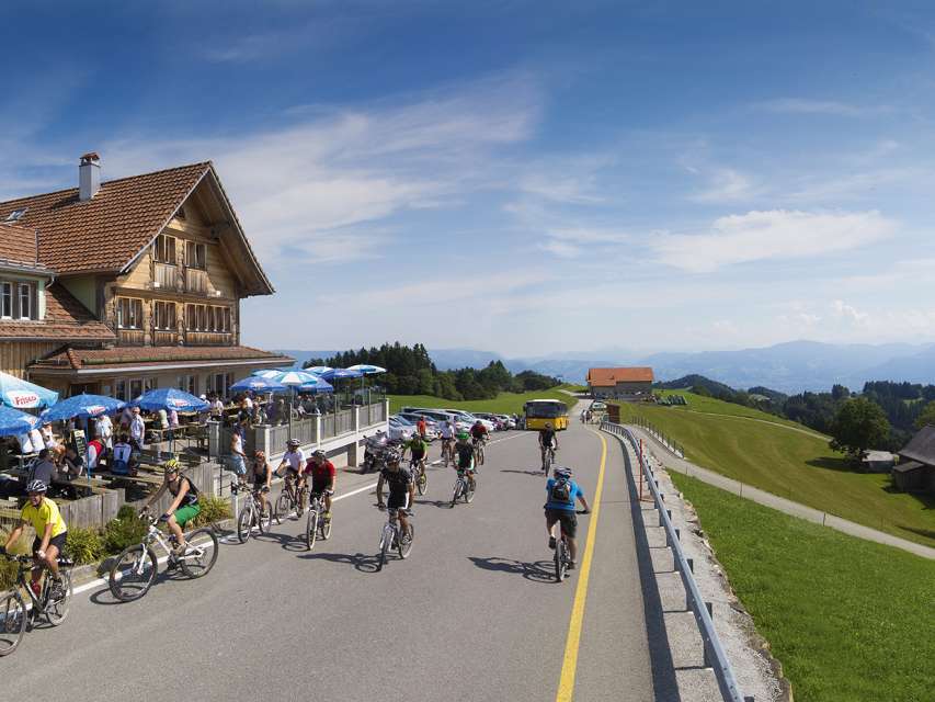 Mit dem E-Bike auf die Anhöhe St. Anton